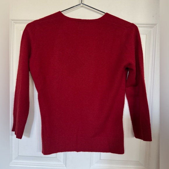 Mendocino 100% Cashmere V-Neck Sweater - Picture 2 of 4